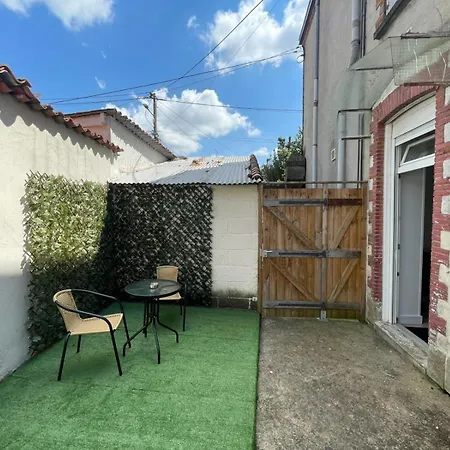 Apartmán T2 Avec Cour Exterieure